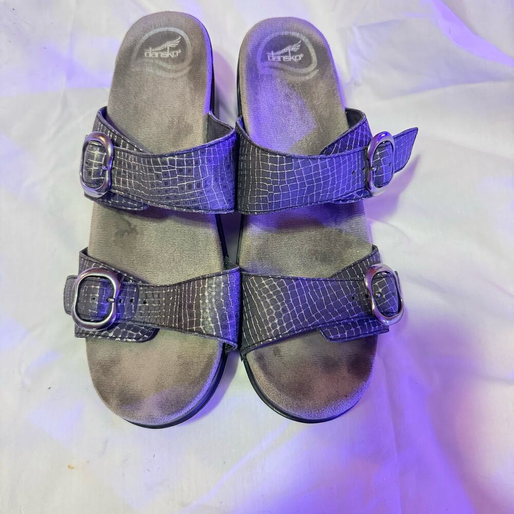 DANSKO SOPHIA GRAY SIZE 39 - gently used and comfortable - women’s sandal comfy